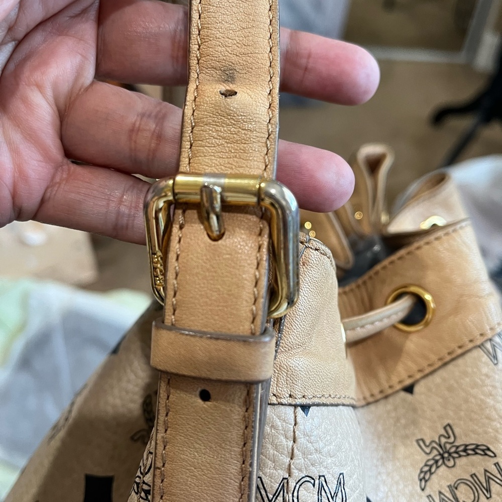 MCM Bucket bag - Picture 11 of 15